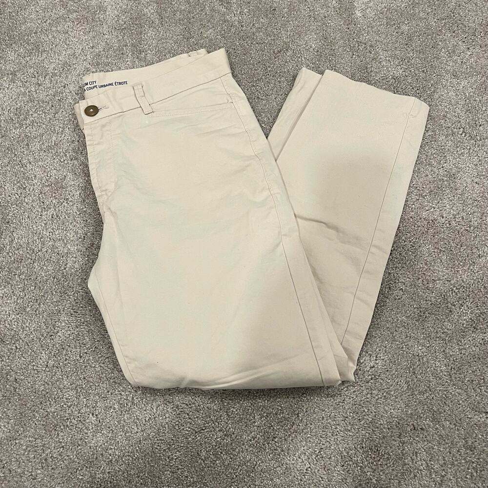 GAP White Short Pants